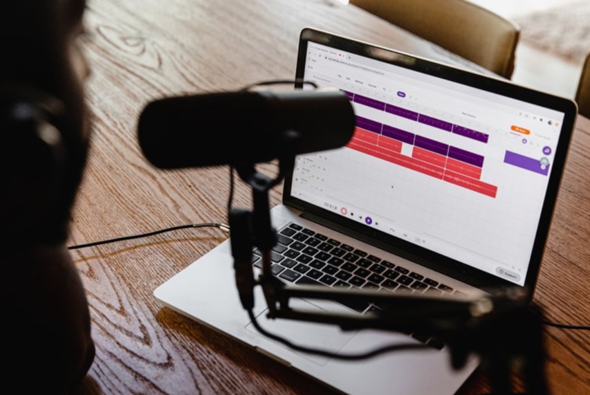 Zašto naš glas zvuči drugačije kada ga čujemo na snimku