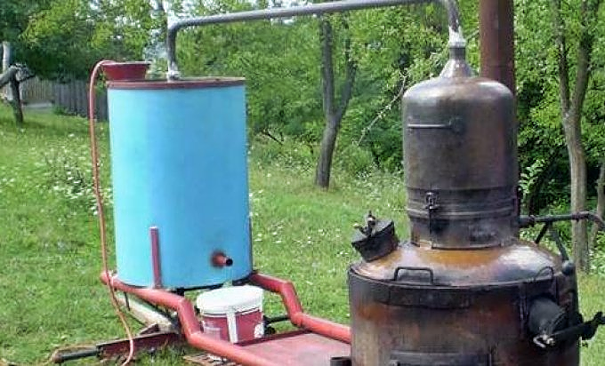 Pekao rakiju kad mu je pukao kazan, zadobio opekotine na 80 odsto tijela