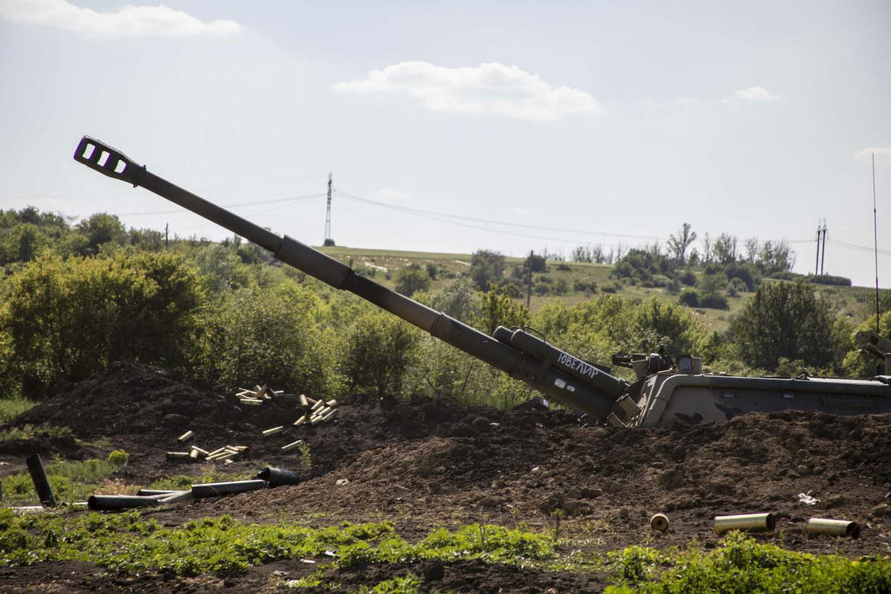 UŽIVO /VIDEO/ Granate uništile srpsku crkvu; Čečeni popularni u Kini; Zelenski zove Jevreje u pomoć; Rusija koristi oružje za masovno uništenje?