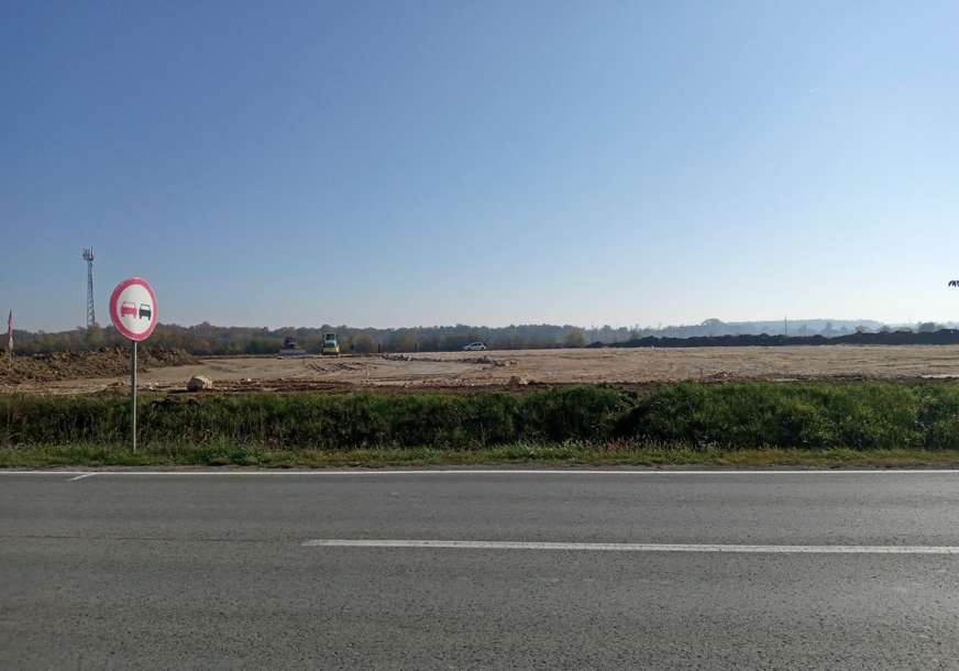 Velika materijalna šteta: Zbog saobraćajne nesreće na autoputu KOD ZENICE OTEŽAN SAOBRAĆAJ