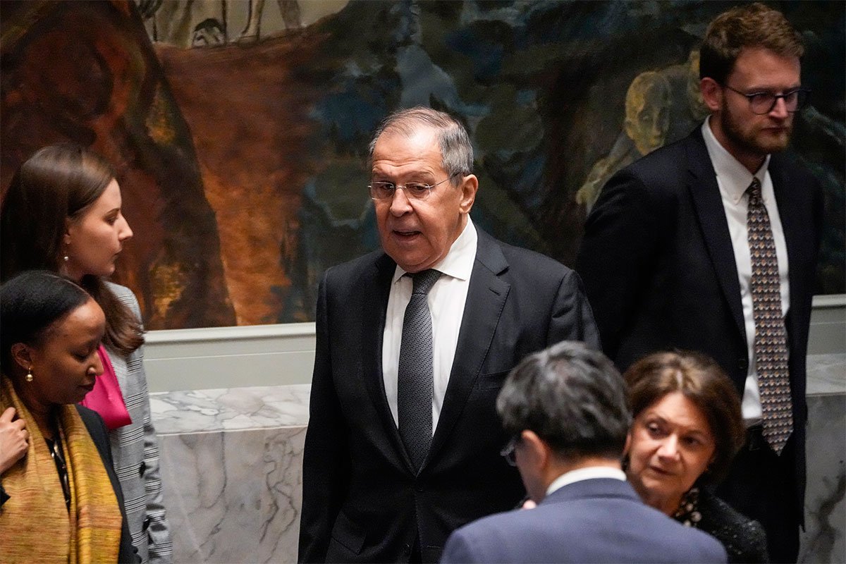 Lavrov: Kao što Priština ne predstavlja Srbe sa KiM, tako ni Kijev ne može Donbas