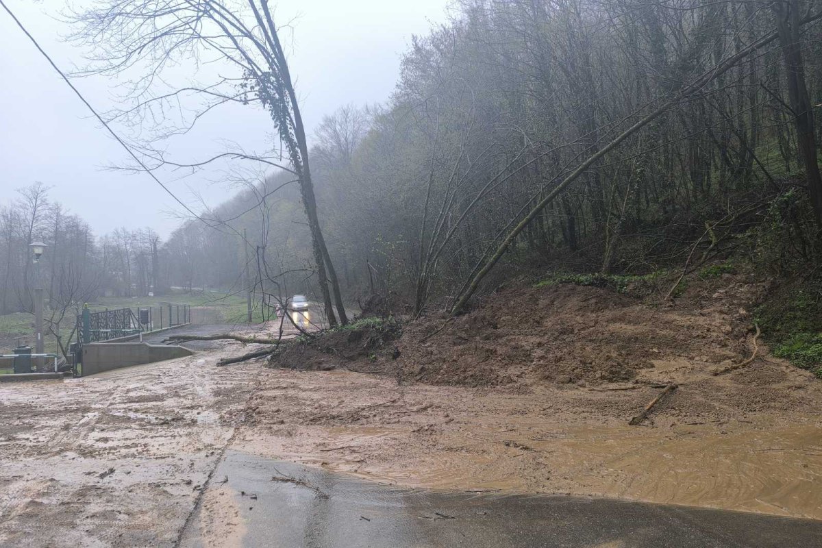 Vlažni kolovozi, povećana opasnost od odrona