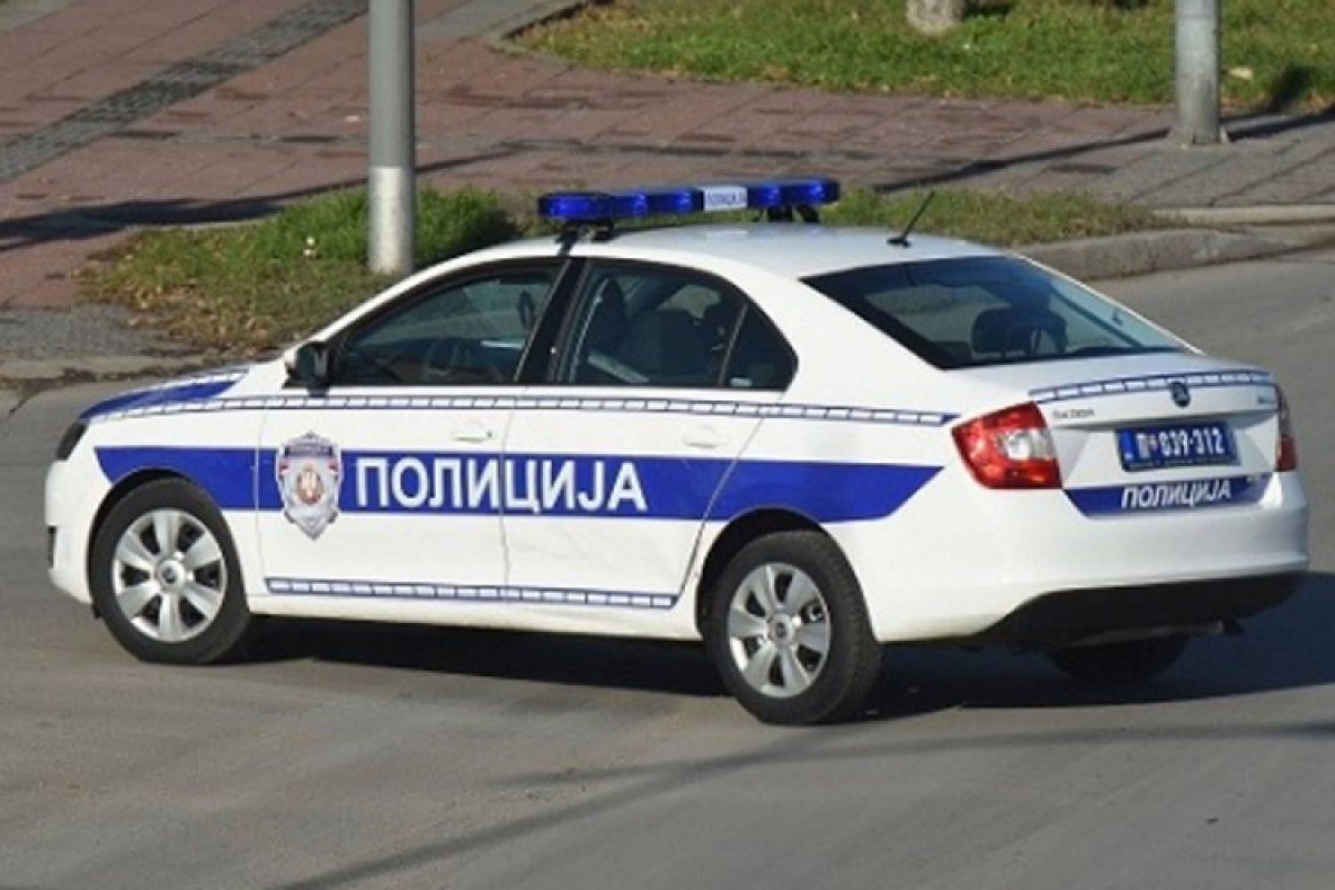 Na Zvezdari iz automobila u pokretu bačena bomba