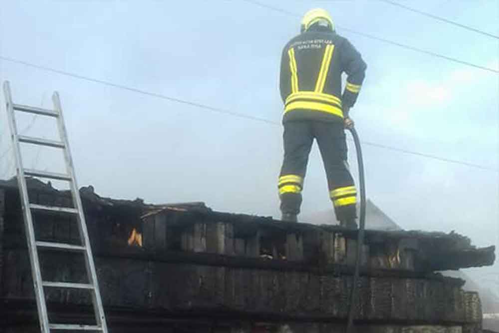 Gorjela šupa u banjalučkom naselju, jedna osoba povrijeđena