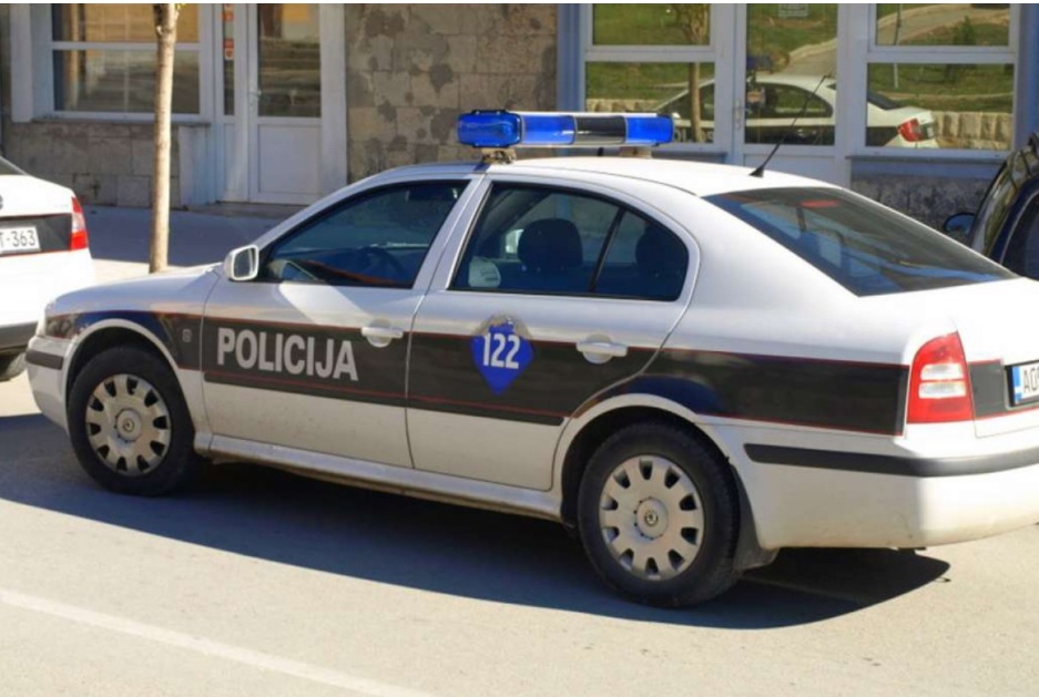 Policajci intervenisali zbog preglasne muzike pa fizički napadnuti