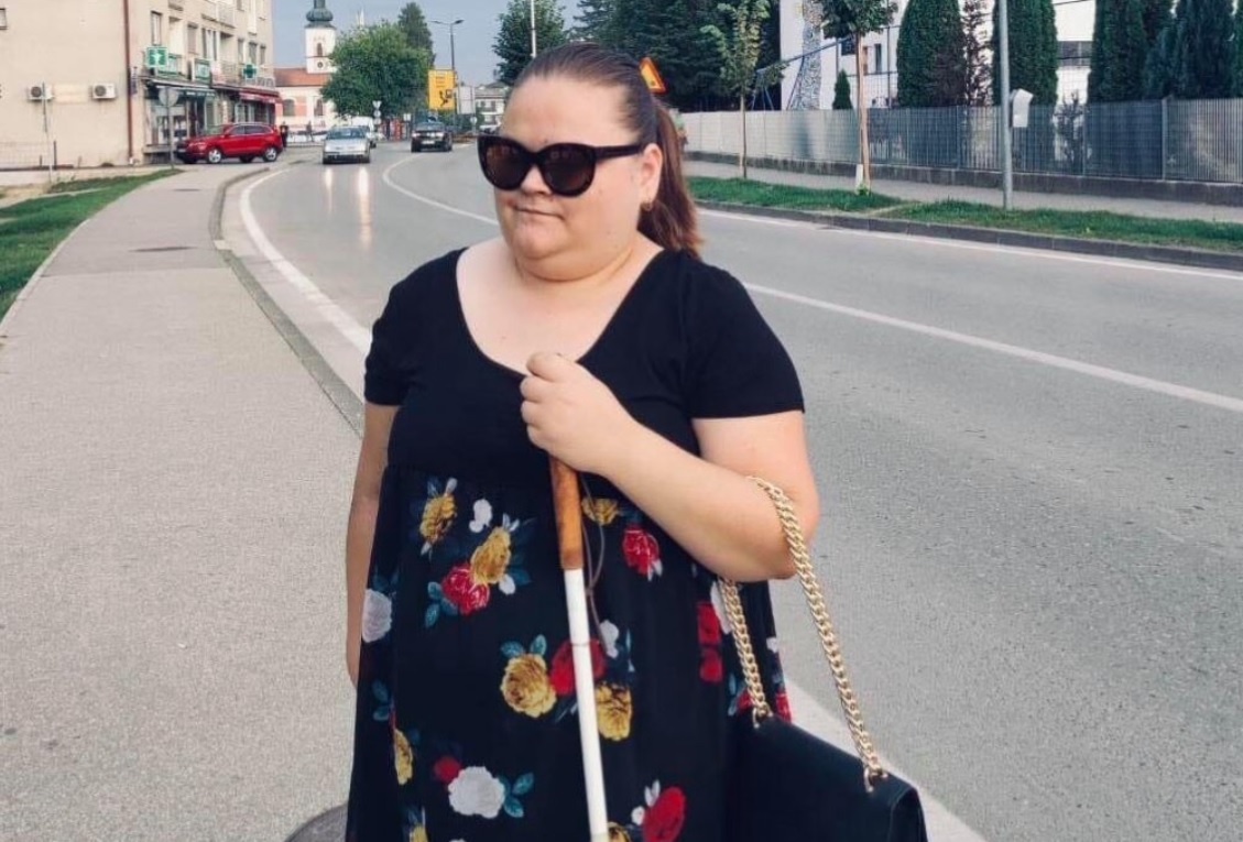 Slijepoj djevojci niko nije pomagao, danas je primjer upornosti i volje