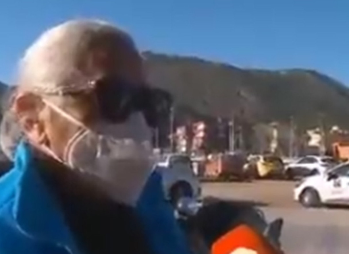 Satima stajala u redu s navijačima misleći da je red za vakcinu