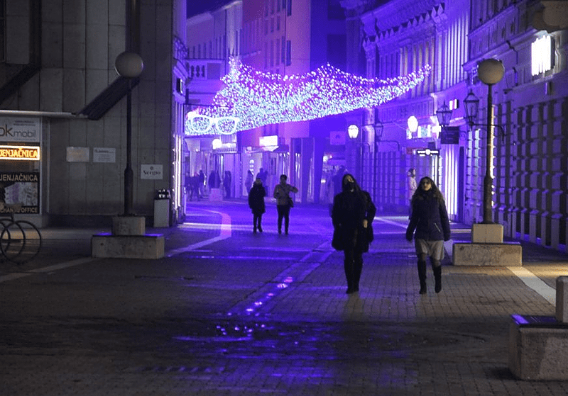 NOVOGODIŠNJA NOĆ U SRPSKOJ Teška 2020. ispraćena bez organizovanih proslava