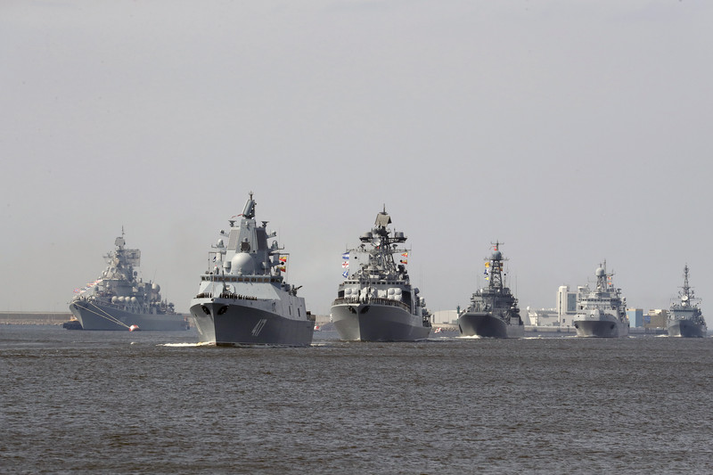 U luku u Helsinkiju stižu vojni brodovi SAD, Francuske i Njemačke