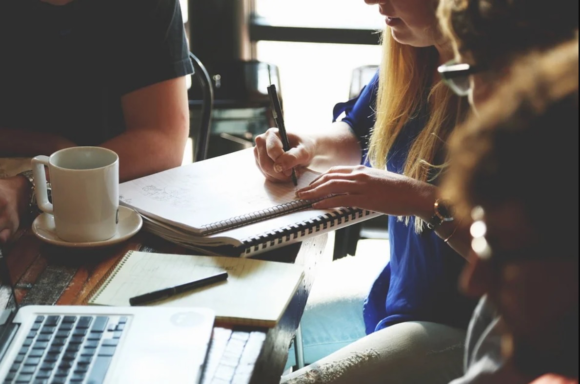 Bijeljinska Razvojna agencija raspisuje javni poziv za podsticaj razvoja novoosnovanih privrednih subjekata na području grada