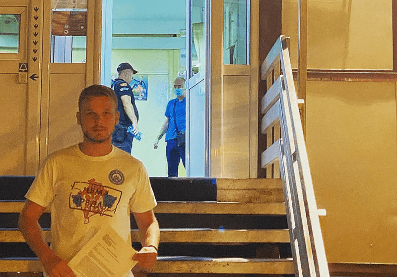 Zbog učešća u litijama Stanivuković protjeran iz Crne Gore