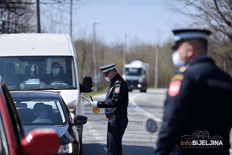 Izlazak policije zbog manje štete platiće vozači