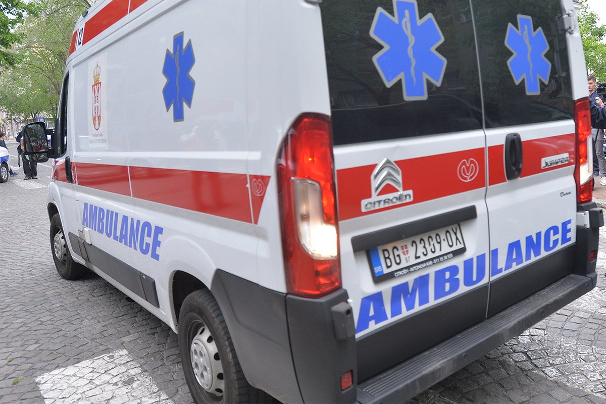 Tragedija u Srbiji: Dječak ukrao automobil, sletio s puta, pa nastradao