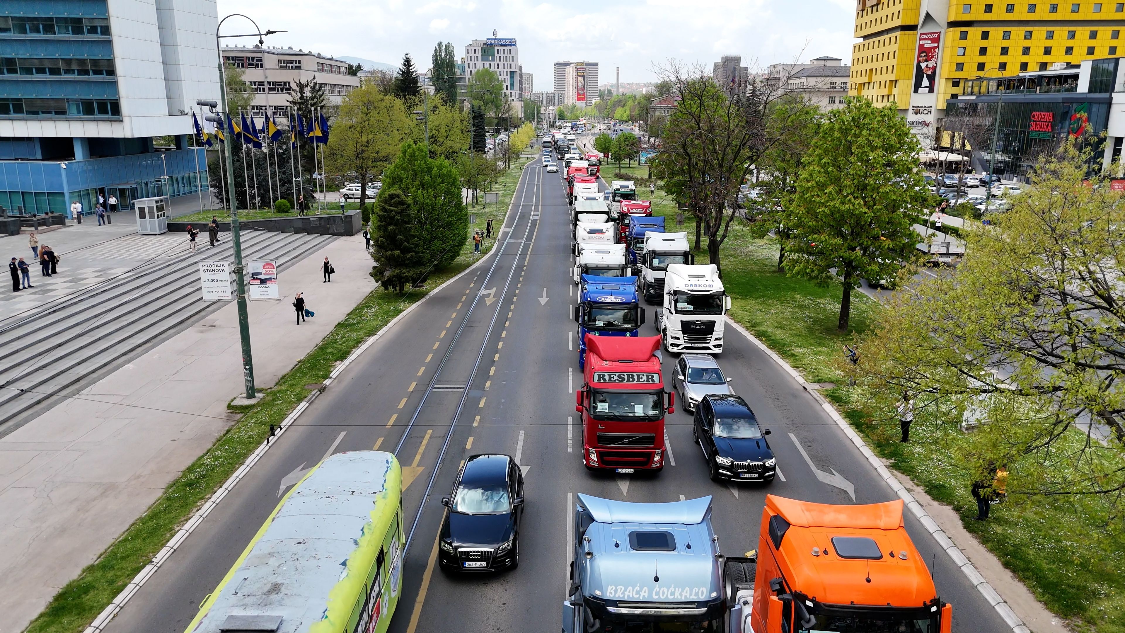  Kolona s više od 500 kamiona u Sarajevu poručila: 
