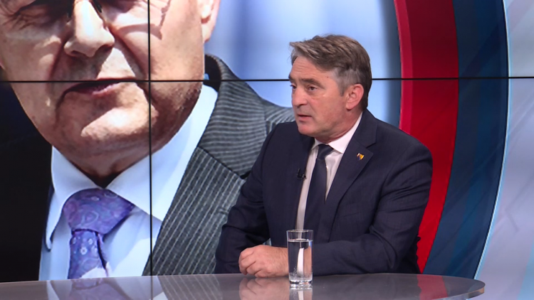 Komšić: Netačno da je dolazak britanskih vojnih stručnjaka u BiH nezakonit