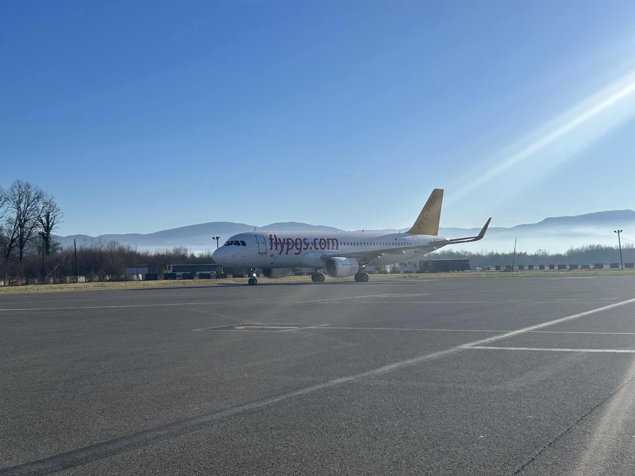 Dodatnih 59 sjedišta po svakom letu: Ova avio-kompanija u Tuzlu šalje VEĆI AVION
