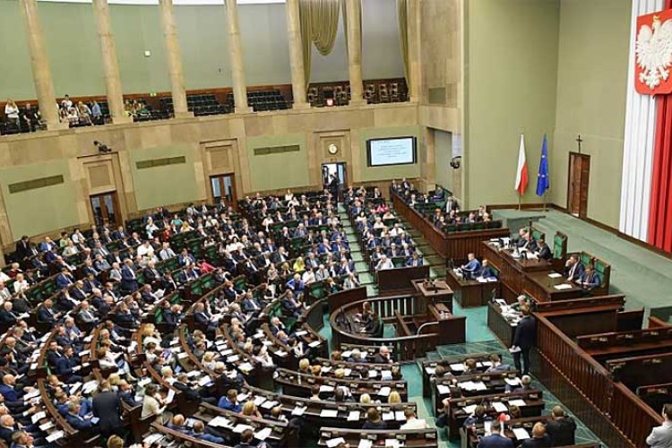 Predsjednik Senata Poljske dobio paket sa prijetnjama i eksplozivom