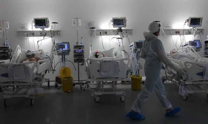 Bitku za život izgubilo 19 pacijenata: U BiH u protekla 24 sata 832 osobe novozaražene