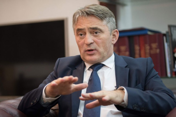 Huškački intervju predsjedavajućeg Predsjedništva BiH za podgorički list