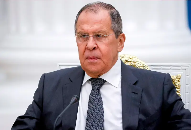 Lavrov : Zelenski je na sastanku sa stranim ambasadorima histerično tražio podršku za svoju 