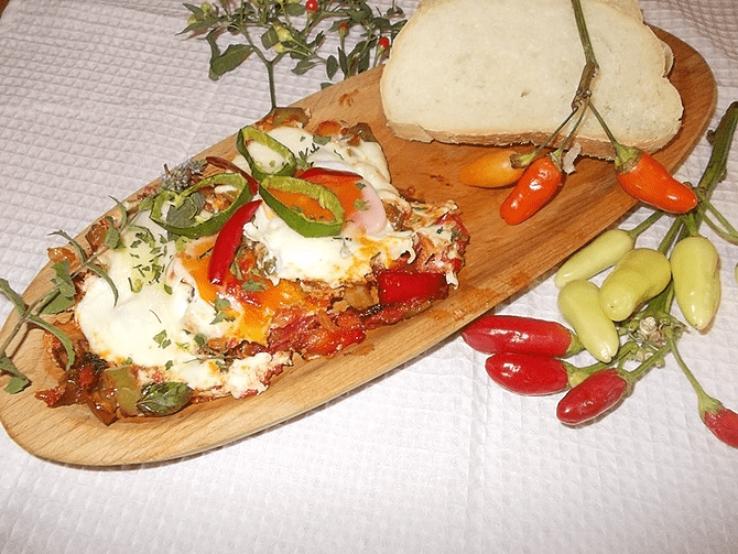 Turski menemen ili po niški prženija: Preukusno jelo iz tiganja gotovo za pola sata!