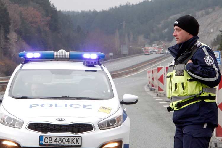 Otpušteni carinici koji su pustili autobus 