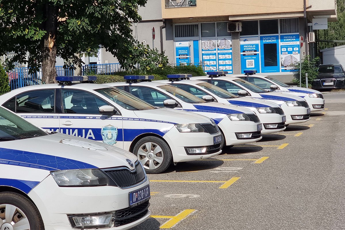 Policija pretresla stan teroriste u Novom Pazaru, pod opsadom i selo