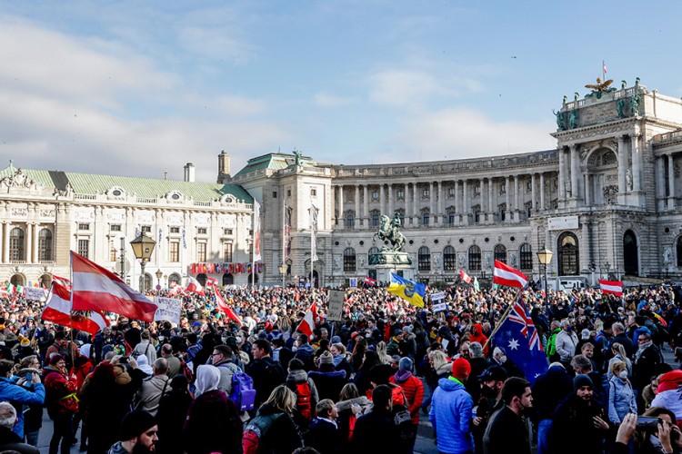Dortmund, Beč, Roterdam: Dijaspora u strahu od novih lockdowna