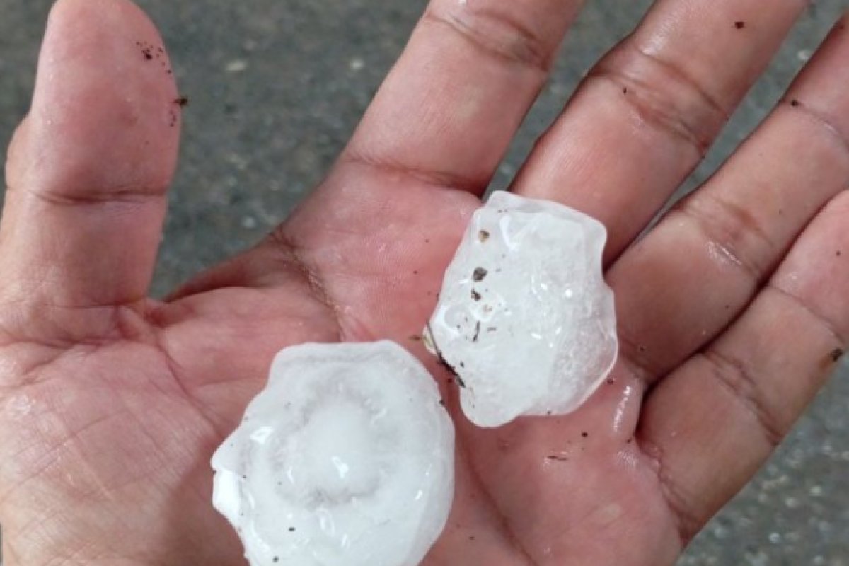 Nevrijeme i grad veličine oraha pogodili bh. grad