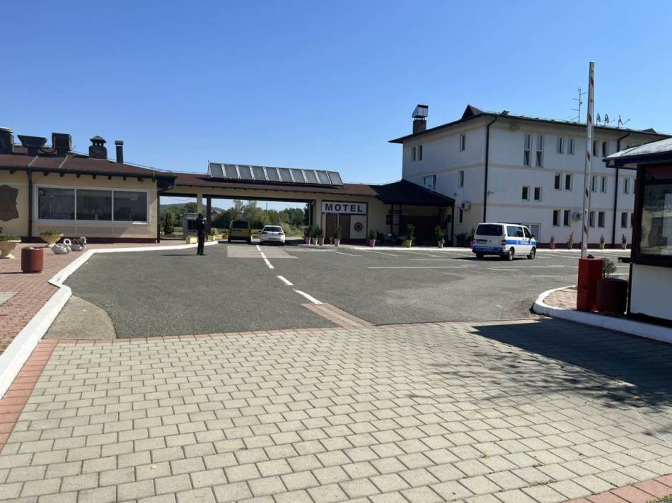 TUŽILAŠTVO BiH: Sin biznismena i inspektor MUP-a uhapšeni zbog Crnogorca koji je u gepeku prošvercovan u BiH