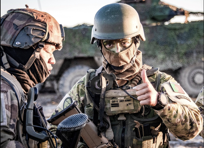 Admiral NATO poziva Alijansu da poveća kontingent na Kosovu zbog Rusije