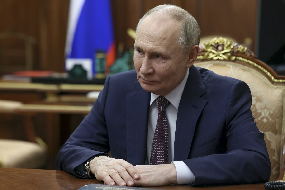 Putin tri sata razgovarao s Trampovim čovjekom