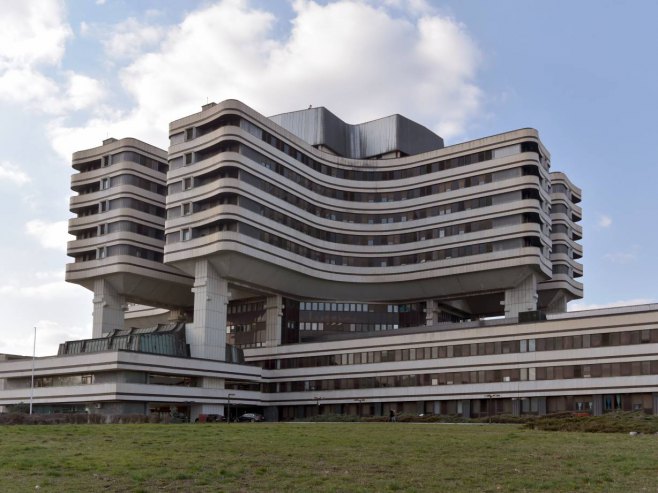 Dojave o bombama u KBC Zvezdara i VMA (VIDEO)