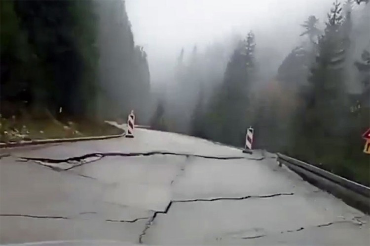 Odronio se glavni put ka Jahorini, počela sanacija