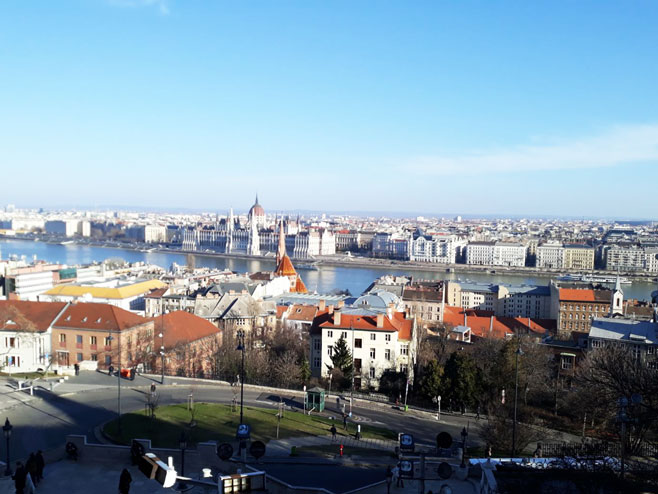 Mađarska od danas zabranila uvoz 24 ukrajinska poljoprivredna proizvoda