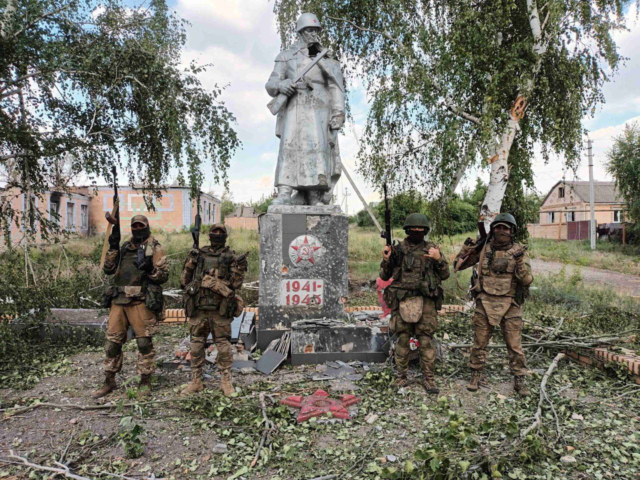 UŽIVO /VIDEO/Oglasio se Glavni muftija Rusije; Bjelorusija na udaru? ⚔️ Ruska vojska nalazi na 7-10 kilometara od Slavjanska;Novo naređenje vojsci