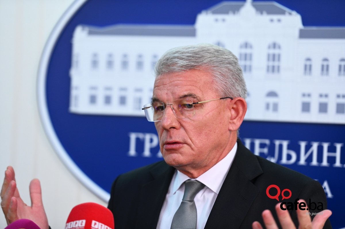 Džaferović izbjegao da priča o svojoj odgovornosti u ratu (FOTO)