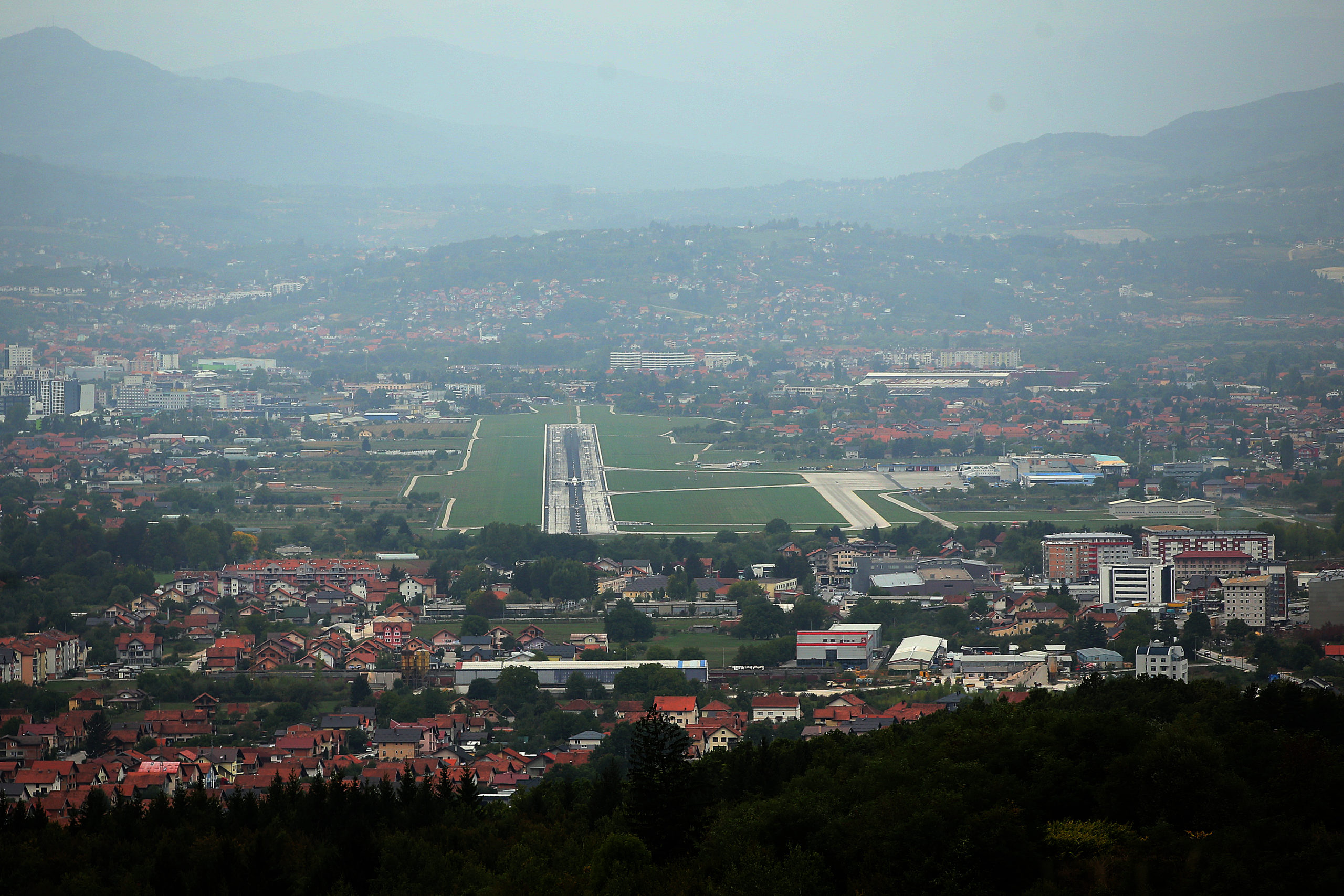 OTKAZANI LETOVI ZBOG MAGLE Velike gužve na sarajevskom aerodromu