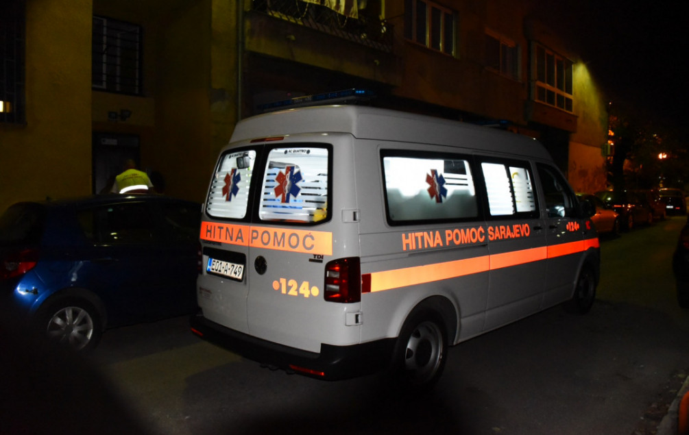 Hitna dijete izvlačila pola sata! Tri osobe povrijeđene u Sarajevu