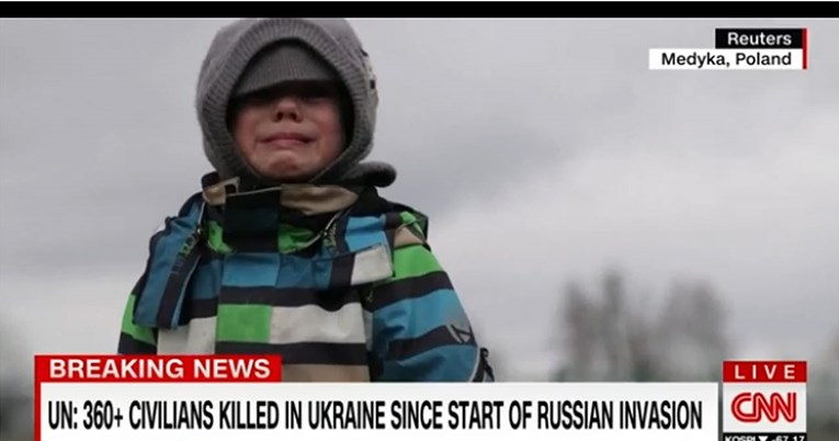 Snimak dječaka koji jeca dok sam prelazi granicu sa Poljskom slama srca