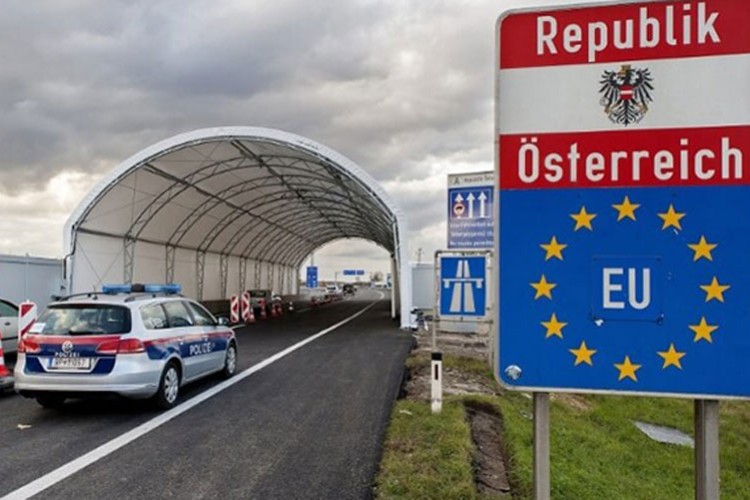 Austrija: Nevakcinisanim zabranjen ulazak u kafiće, restorane i frizeraje