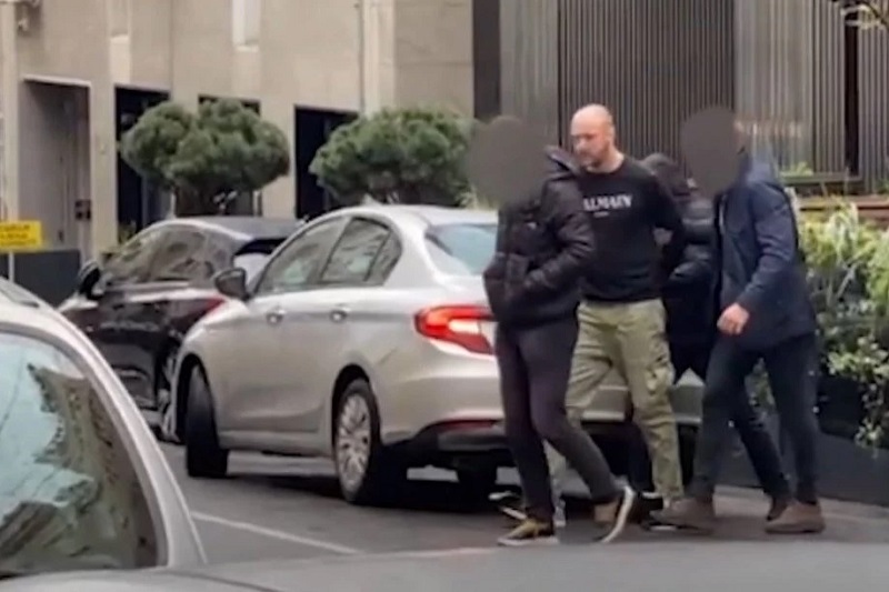 Uhapšen modni kreator Darko Kostić, držao mladića u špajzu