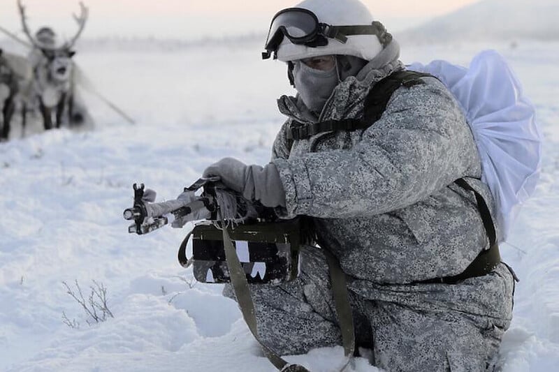 Rusi paradiraju po Arktiku, NATO na rubu živaca: ‘Dovlače podmornice, grade kupole, piste...‘