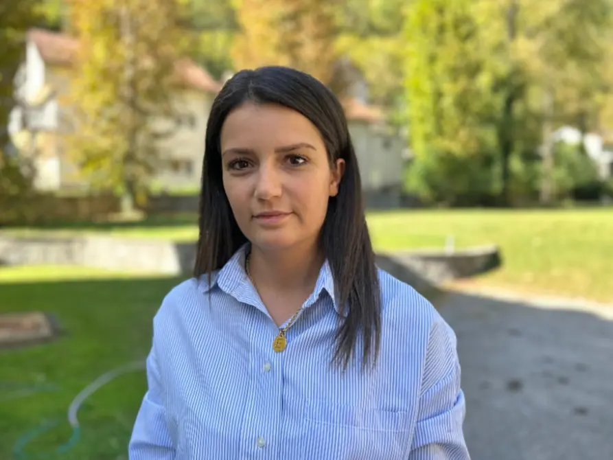 Amiru Džafiću koji je pretukao Enisu Klepo zatvorska kazna od 10 mjeseci, ona poručuje: Sramna i očekivana presuda