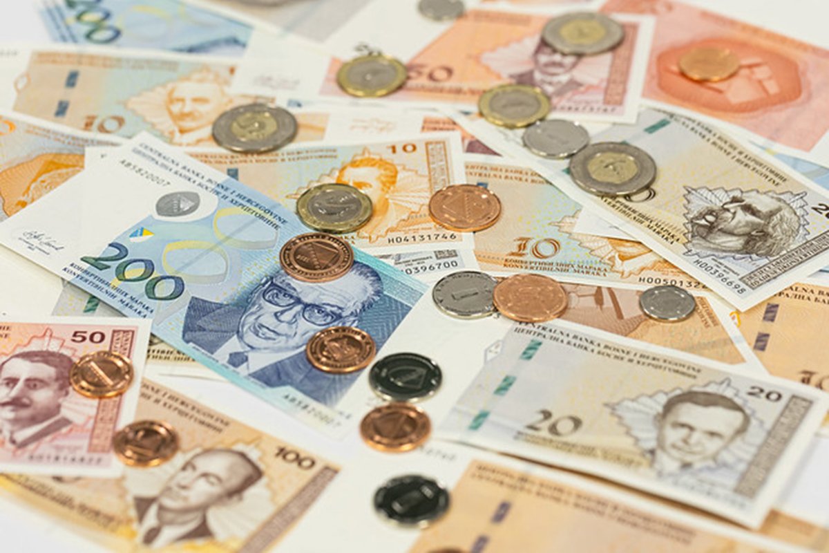 Konvertibilna marka slavi 25. rođendan