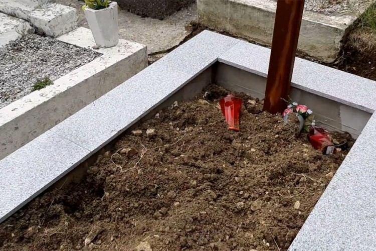 Divlje svinje oštetile više grobova na groblju kod Rijeke