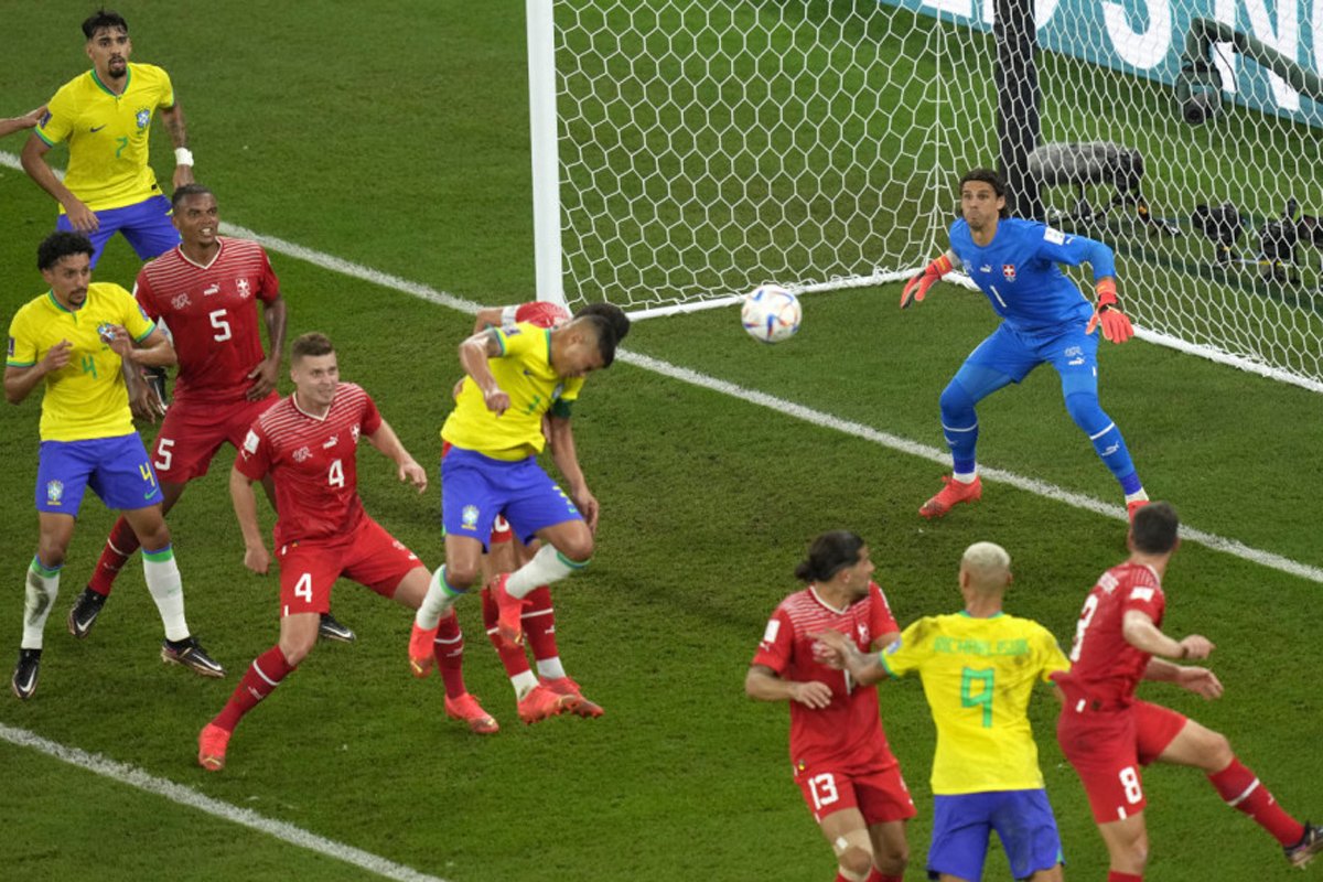 Mediji javljaju: Upaljen alarm u švajcarskom taboru