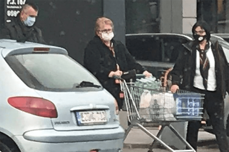 Oglasila se Turkovićeva nakon odlaska u kupovinu službenim autom