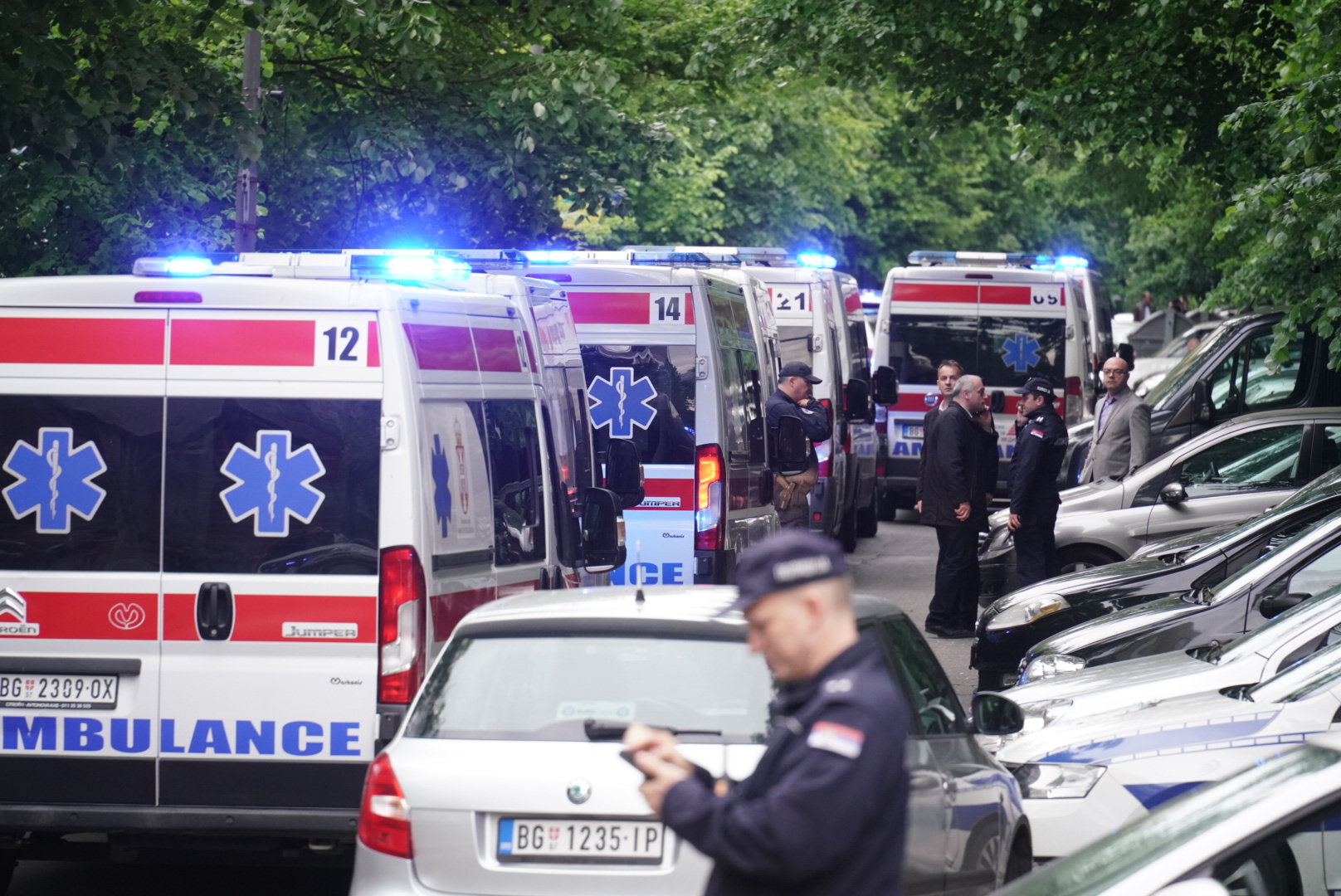 Detalji krvavog pira u osnovnoj školi u Beogradu: Dječak (14) donio očev pištolj u školu, pa u pucnjavi ubio čuvara i ranio četvoro učenika (FOTO)