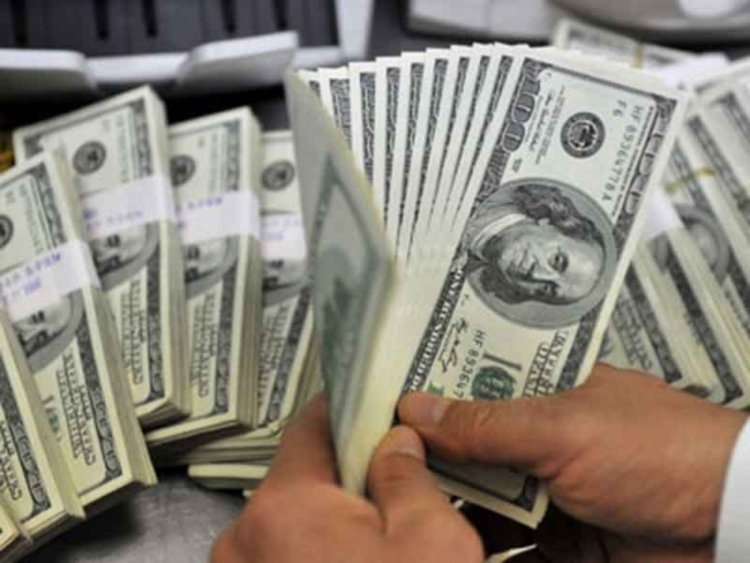 Evro na najnižim nivoima u poslednjih 20 godina: Zašto raste dolar?